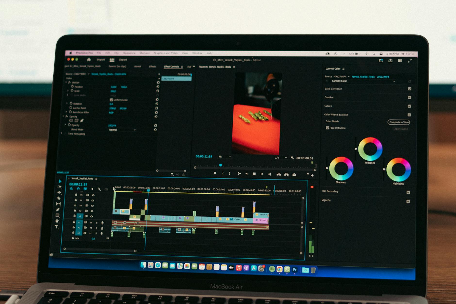 How to Color Grade Video Professionally in Premiere Pro - Featured image