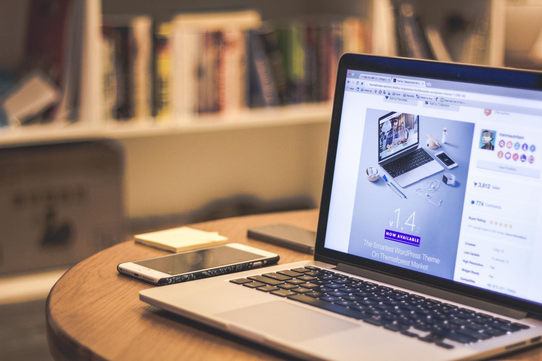 How Does This WordPress Theme Vulnerability Allow Attackers to Inject Malware?