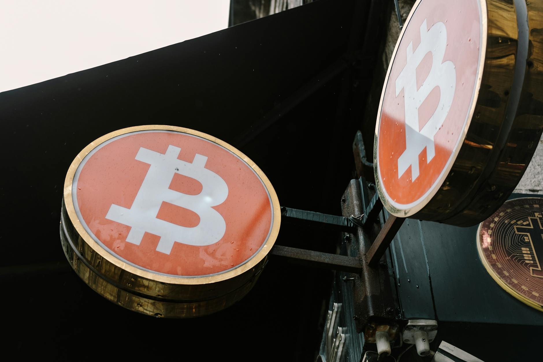 How Phishing and Crypto Attacks Actually Leveraged Webflow in 2026