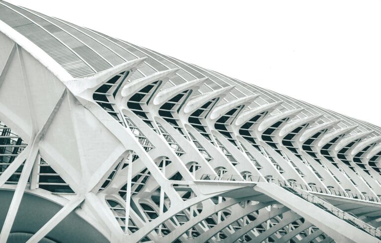 How to Design Highly Available Architectures on AWS - Featured image