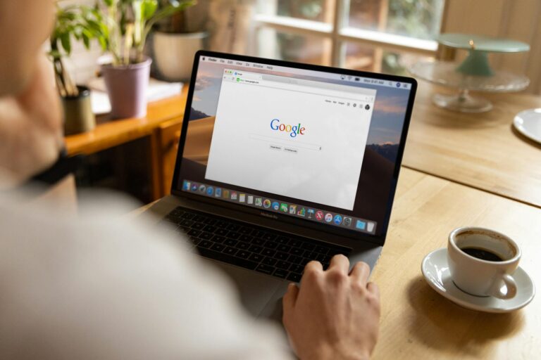 How to Plan and Optimize Google Ads Campaigns for Local Services - Featured image