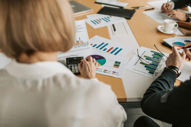 How to Use Business Analysis to Reduce Project Risk Up Front - Featured image