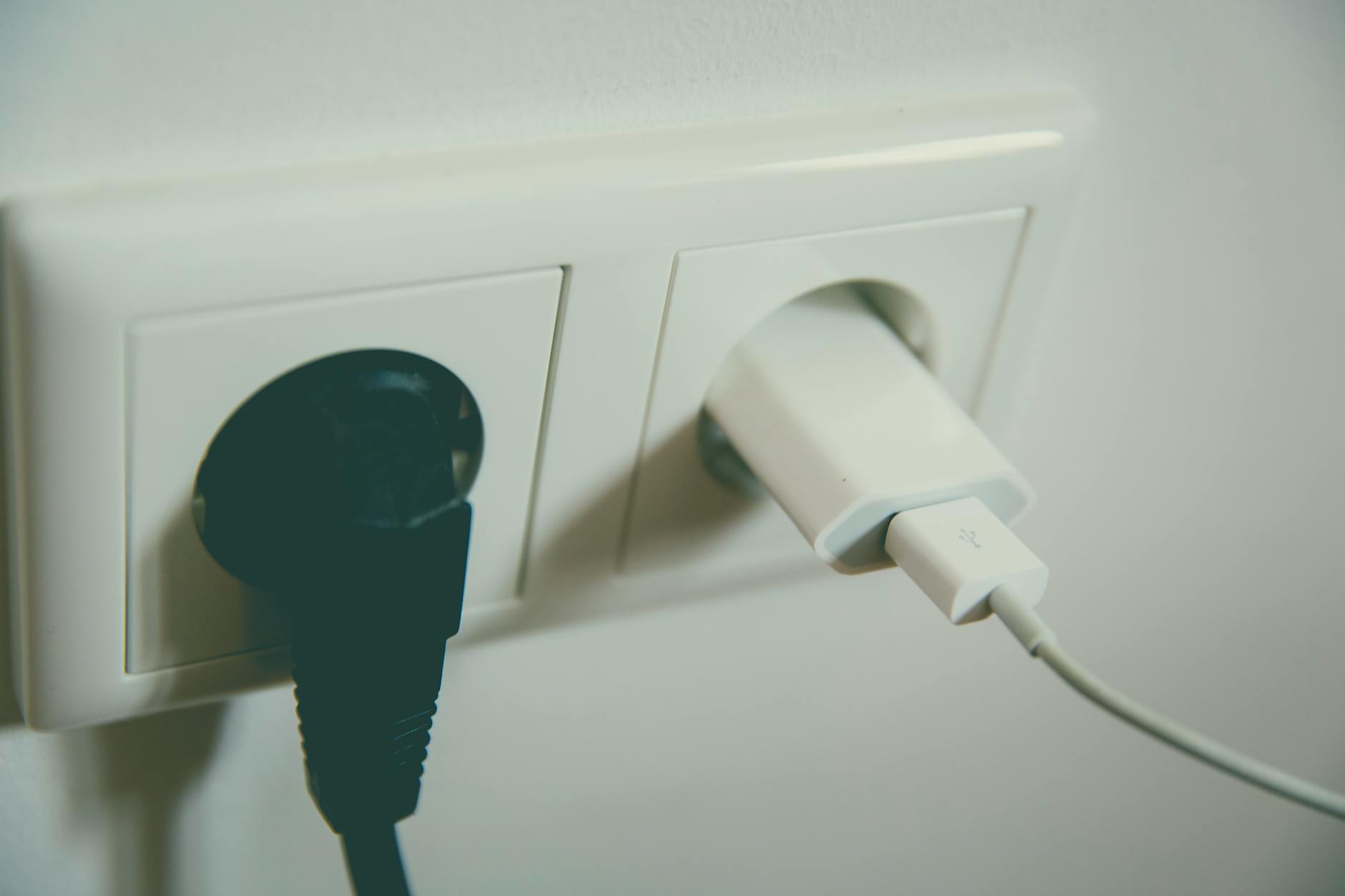 WHY PLUGINS ARE VULNERABLE TO REPOSITORY TAKEOVER AND MASS COMPROMISE