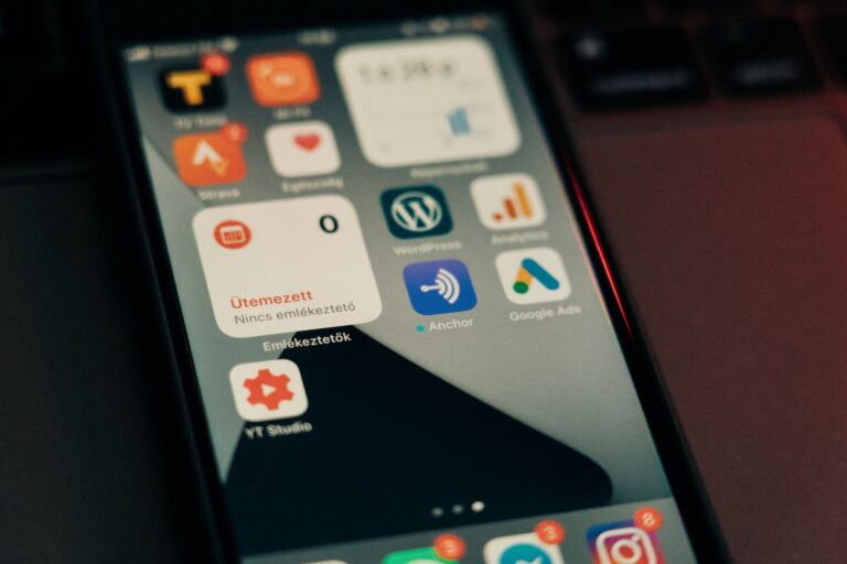 Google Ads API deadline August 3: Smart campaign creation ends - Featured image