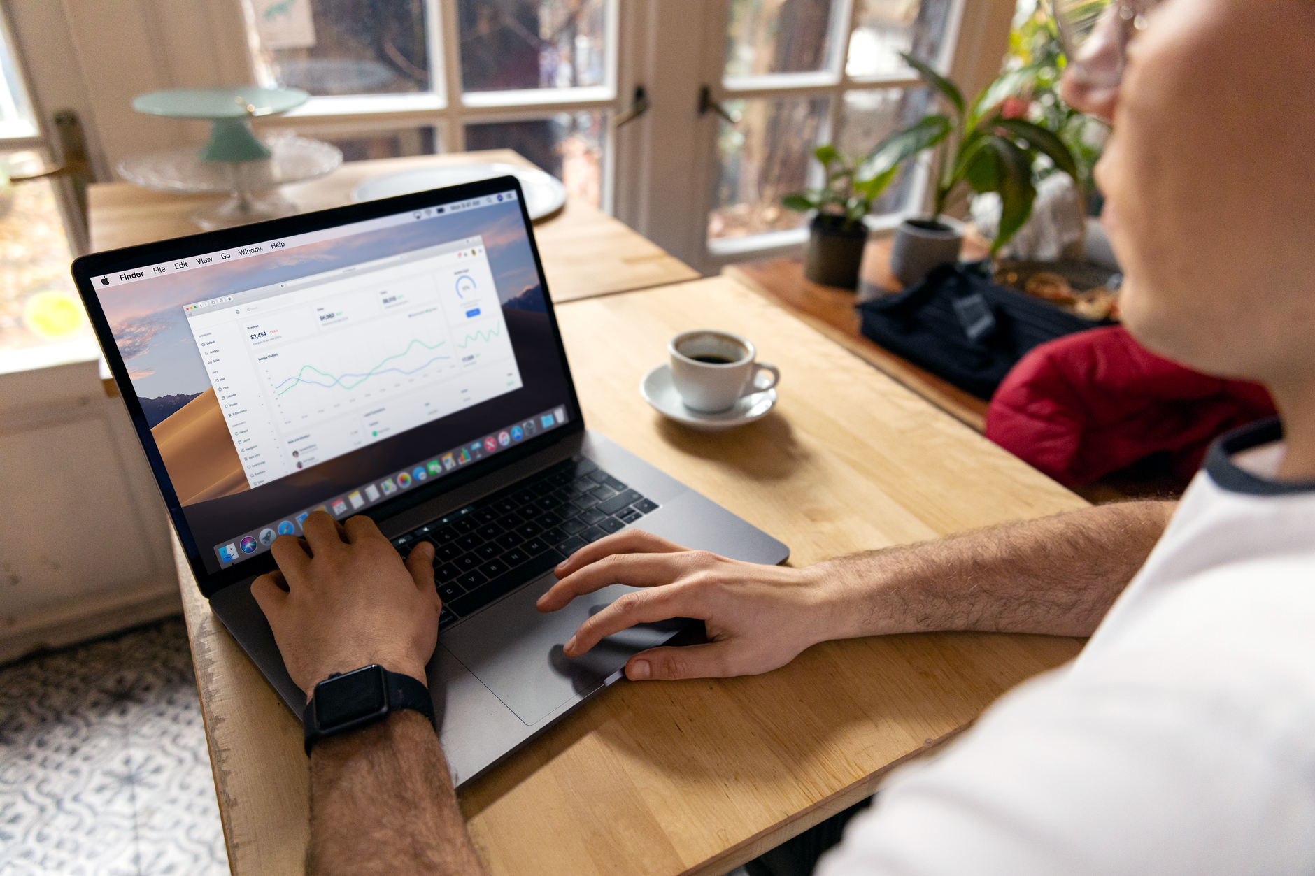 Google Analytics 4 Introduces New Feature to Monitor AI-Generated Visitors - Featured image