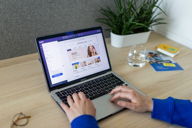 Shopify 7.1 Beta Launches With AI Powered Content Generation Tools - Featured image