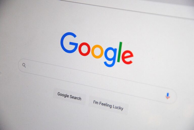 Google Analytics 4 Introduces New Feature to Monitor AI-Generated Visitors - Featured image
