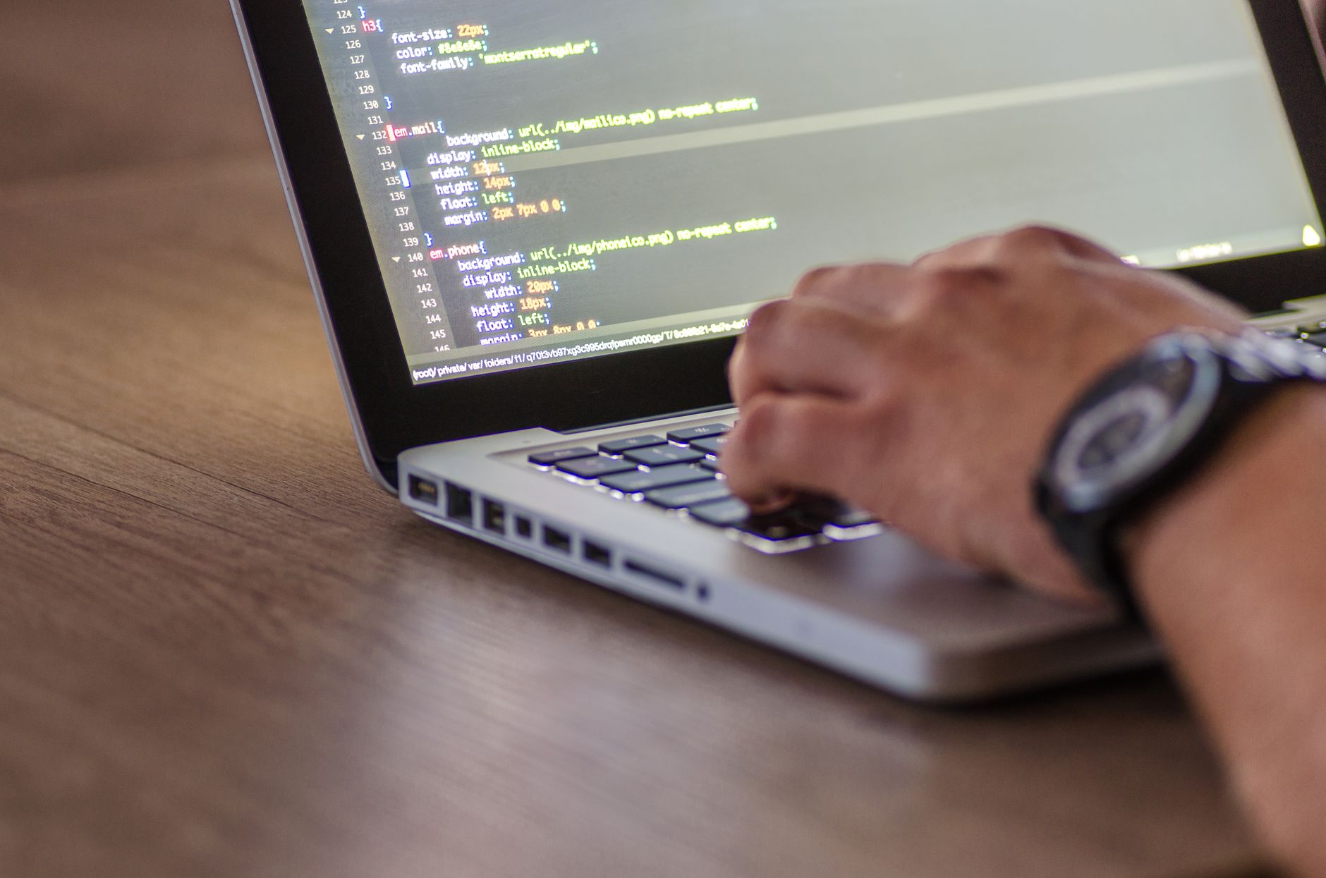 Web Development Comparison Guide: Features, Cost, and Trade-Offs - Featured image